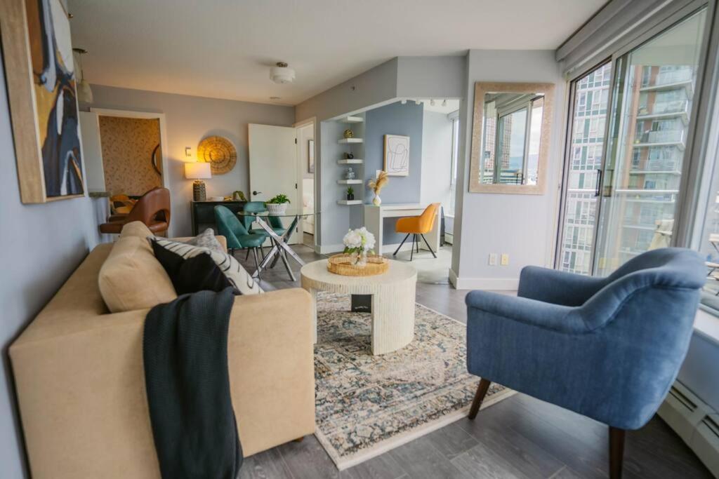 Downtown King Suite-Surround Views-Pool/Gym/Parkng Vancouver Exterior foto